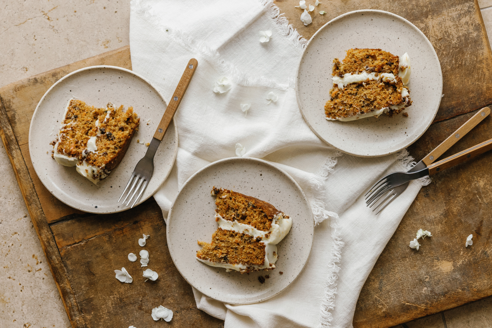 orange carrot cake with cream cheese frosting_easter brunch menu ideas