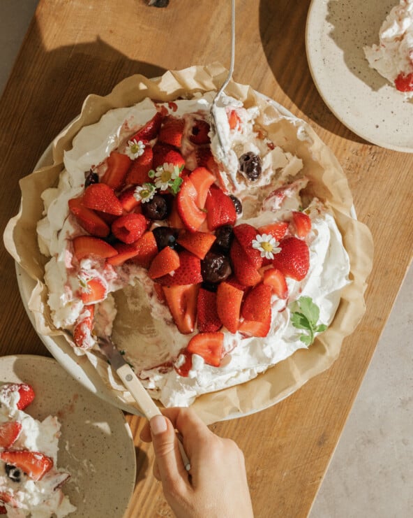 strawberries cream pavlova summer dessert recipe